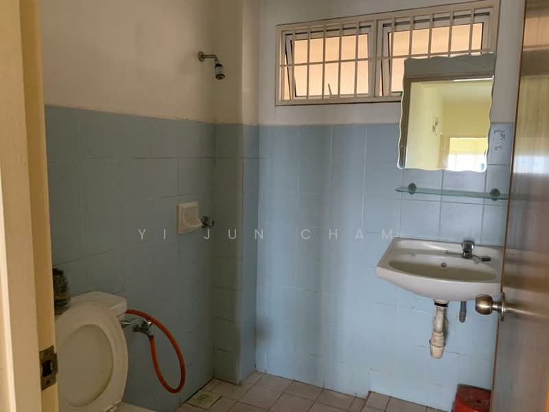 Apartment for Sale at Seri Puri - Yi Jun Cham - Bathroom - PropertyGuru.com.my