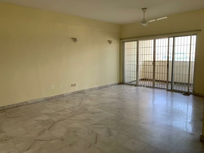 Apartment for Sale at Seri Puri - Yi Jun Cham - Living Room - PropertyGuru.com.my