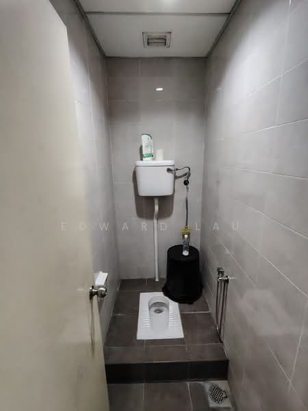 Shop / Office for Rent in Puchong (Selangor) - Edward Lau - Bathroom - PropertyGuru.com.my