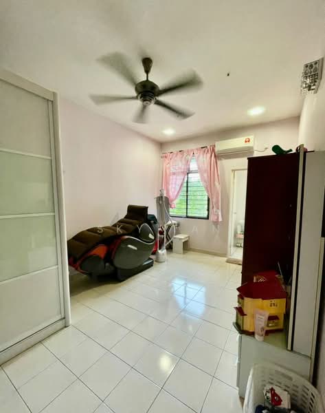 2-storey Terraced House for Sale in Taman Nusa Idaman (Iskandar Puteri (Nusajaya)) - Sky Tan - Bedroom - PropertyGuru.com.my