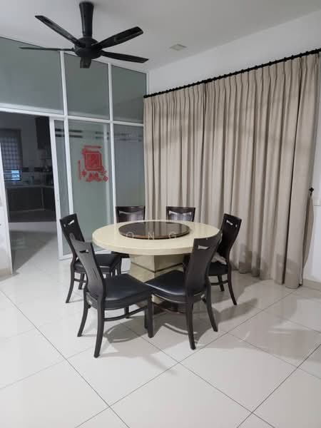 Rumah Berkembar untuk Dijual di Setia Greens (Bayan Lepas) - Hong . - Dining Room - PropertyGuru.com.my
