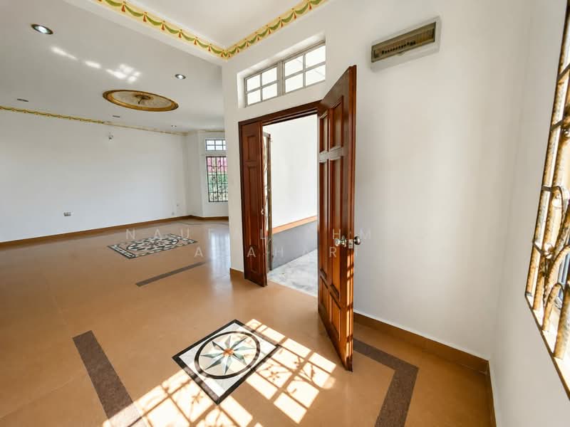 Bungalow for Sale in Lavender Heights (Senawang) - Naufal Ahmad Azahari - PropertyGuru.com.my