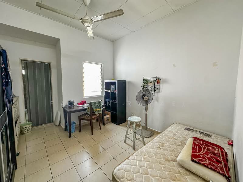 Terraced House for Sale in Sungai Buloh (Selangor) - Farhan Rafael - Bedroom - PropertyGuru.com.my