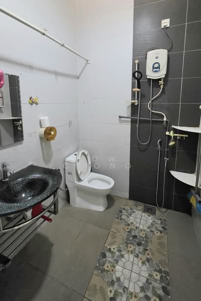 Rumah Teres 1 Tingkat untuk Dijual di Taman Bahagia (Senai) - Low Chong - PropertyGuru.com.my