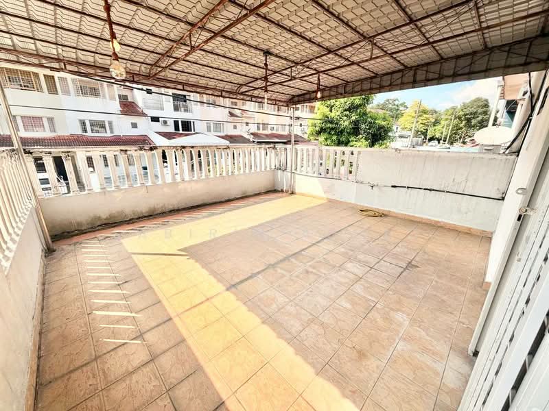 2-storey Terraced House for Sale in Kota Perdana (Seri Kembangan) - Sabirin Ahmad - Balcony - PropertyGuru.com.my