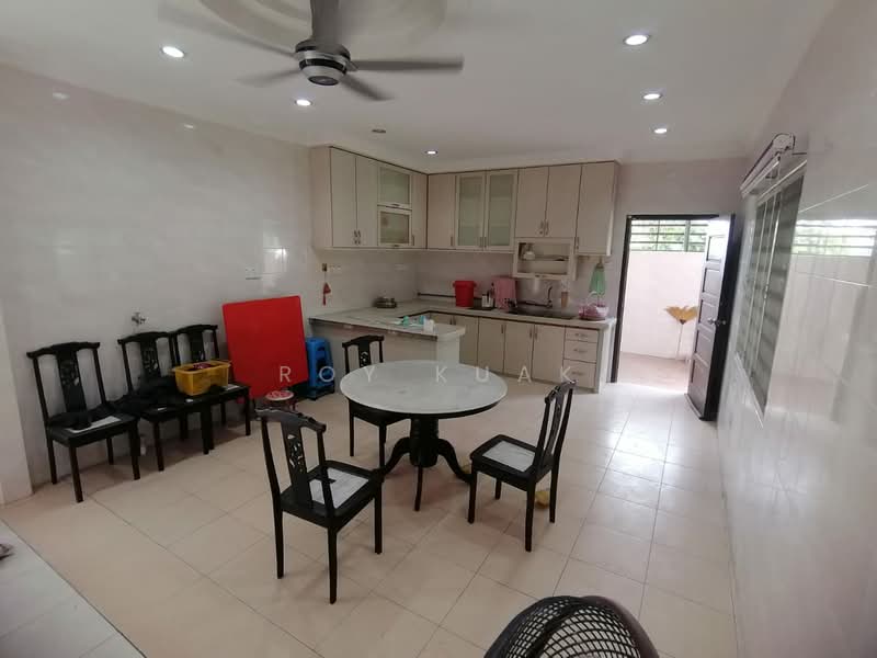 Rumah Teres 2 Tingkat untuk Dijual di Taman Merpati Indah (Simpang Ampat) - Roy Kuak - Kitchen - PropertyGuru.com.my