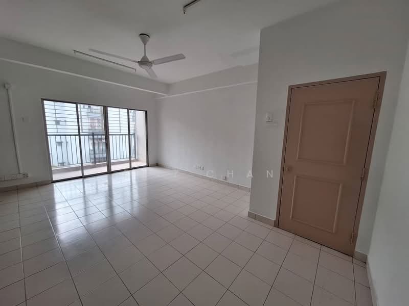 Townhouse for Sale in Batu Caves (Selangor) - Eliz Chan - Living Room - PropertyGuru.com.my
