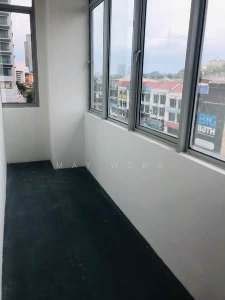 Pejabat untuk Disewa di Bandar Puteri Puchong (Puchong) - May Wong - Balcony - PropertyGuru.com.my