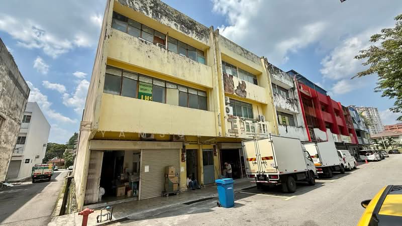 Shop for Sale in Ampang (Selangor) - Syamsul Ilham - Exterior - PropertyGuru.com.my