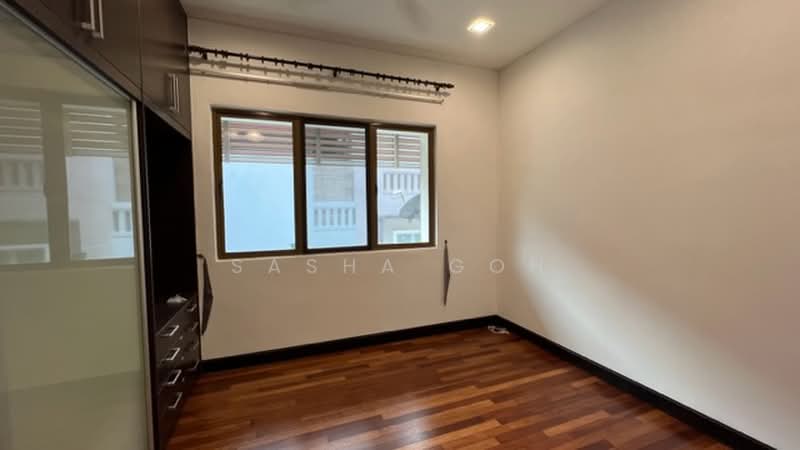 Semi-Detached House for Rent in Duta Tropika (Batu) - Sasha Goh - Bedroom - PropertyGuru.com.my