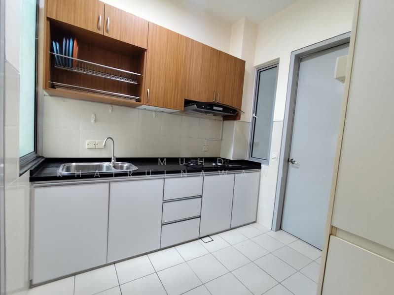 3-storey Terraced House for Sale in Cyberjaya (Selangor) - Muhd Khairulnawawi Kamaruddin - Kitchen - PropertyGuru.com.my