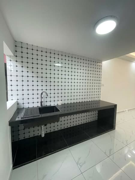 2-storey Terraced House for Sale in Bandar Baru Permas Jaya (Permas Jaya) - Daniel Yong - Kitchen - PropertyGuru.com.my