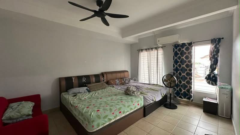Bungalow for Sale in Rawang Perdana 2 (Rawang) - Tris Jong - Bedroom - PropertyGuru.com.my