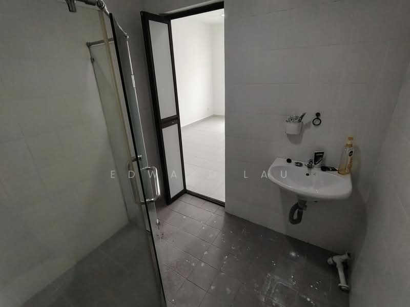 Kondominium untuk Disewa di T-Parkland - Edward Lau - Bathroom - PropertyGuru.com.my