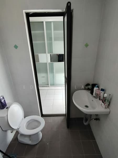 Kondominium untuk Disewa di T-Parkland - Edward Lau - Bathroom - PropertyGuru.com.my