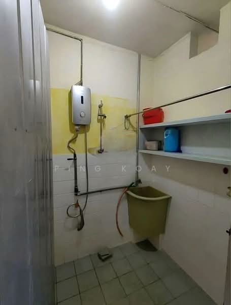 Rumah Teres 2 Tingkat untuk Dijual di Pulau Tikus (Penang) - Ping Koay - Bathroom - PropertyGuru.com.my
