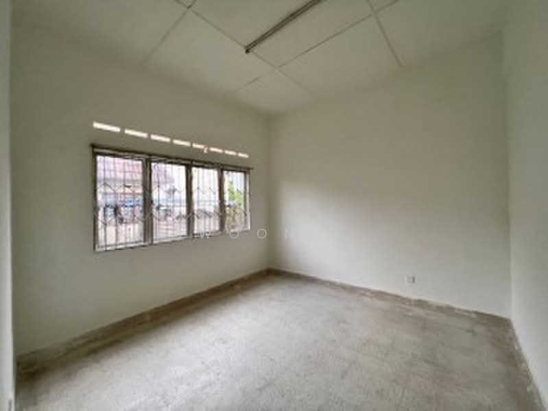 Bungalow for Rent in Taman Kelemak Jaya (Alor Gajah) - Woon . - PropertyGuru.com.my