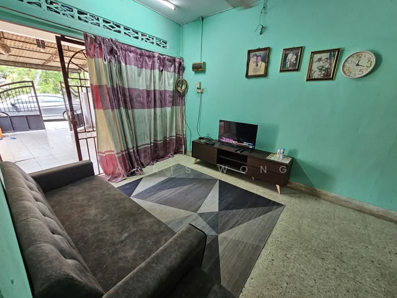 Rumah Teres 1 Tingkat untuk Dijual di Taman Sentosa (Klang) - Tabris Wong - Living Room - PropertyGuru.com.my