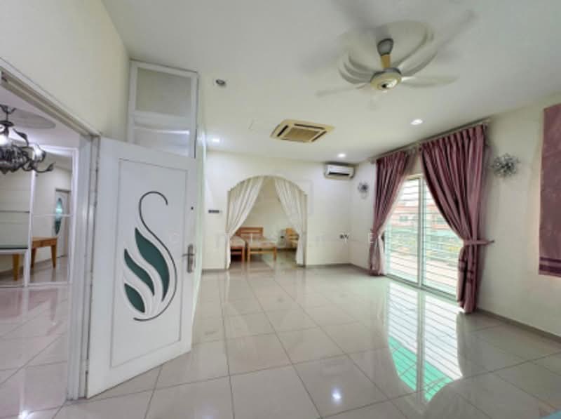 Semi-Detached House for Sale in Bandar Bukit Tinggi 2 (Klang) - Chris Tye - Living Room - PropertyGuru.com.my