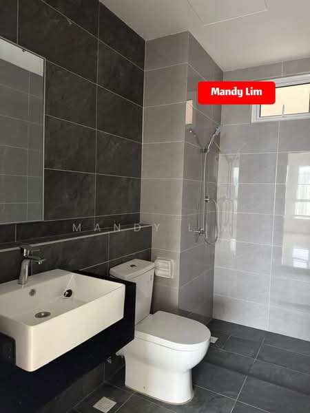 Kondominium untuk Dijual di Lucerne Residences - Mandy Lim - Bathroom - PropertyGuru.com.my