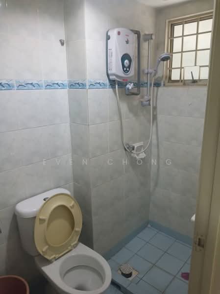 Pangsapuri untuk Dijual di Aliran Damai - Even Chong - Bathroom - PropertyGuru.com.my
