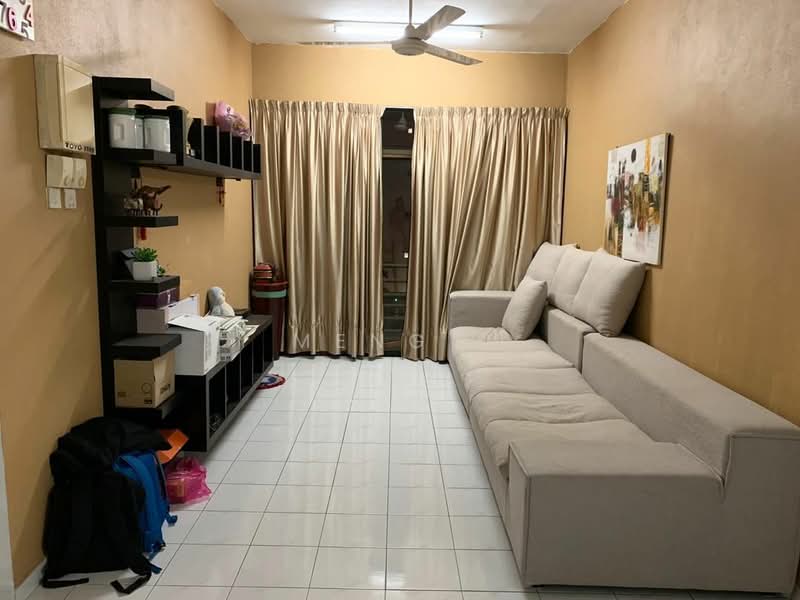 Apartment for Sale at Taman Bukit Dumbar - Meng . - Living Room - PropertyGuru.com.my