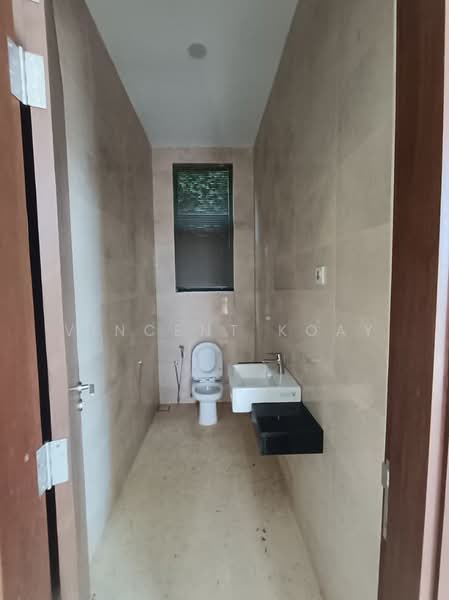 Bungalow for Sale in Bukit Gambier (Gelugor) - Vincent Koay - Bathroom - PropertyGuru.com.my