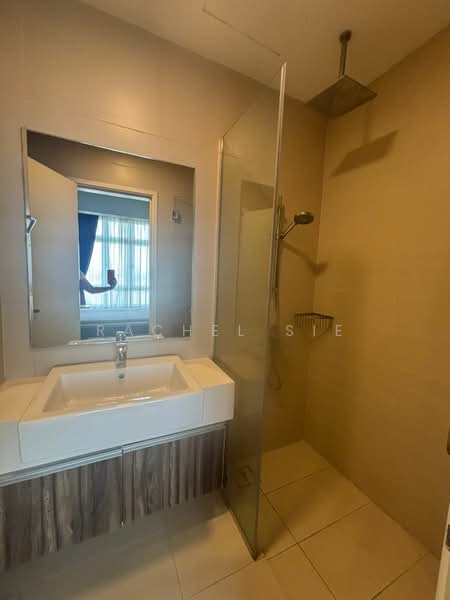 Condominium for Sale at Sri Putramas III / Royal Regent - Rachel Sie - Bathroom - PropertyGuru.com.my