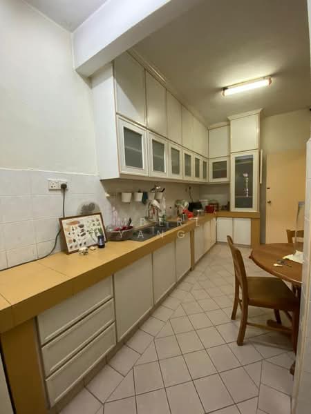 Rumah Teres 2 Tingkat untuk Dijual di Taman Desa (Kuala Lumpur) - Kimberly Yang - Kitchen - PropertyGuru.com.my
