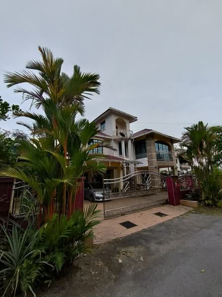 Rumah Banglo untuk Dijual di Kampung Jambu (Taiping) - Fatin . - Exterior - PropertyGuru.com.my