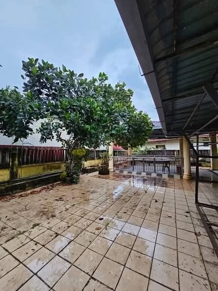 Rumah Banglo untuk Dijual di Kampung Jambu (Taiping) - Fatin . - Exterior - PropertyGuru.com.my
