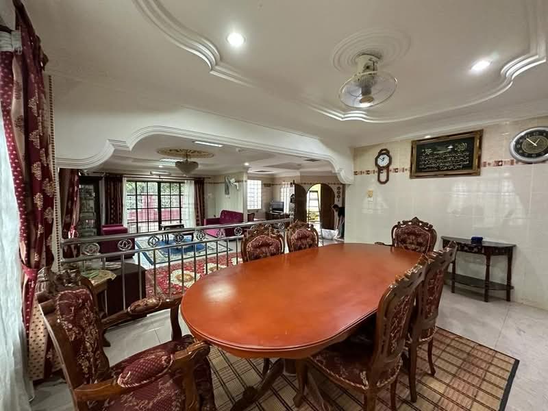 Rumah Banglo untuk Dijual di Kampung Jambu (Taiping) - Fatin . - Dining Room - PropertyGuru.com.my