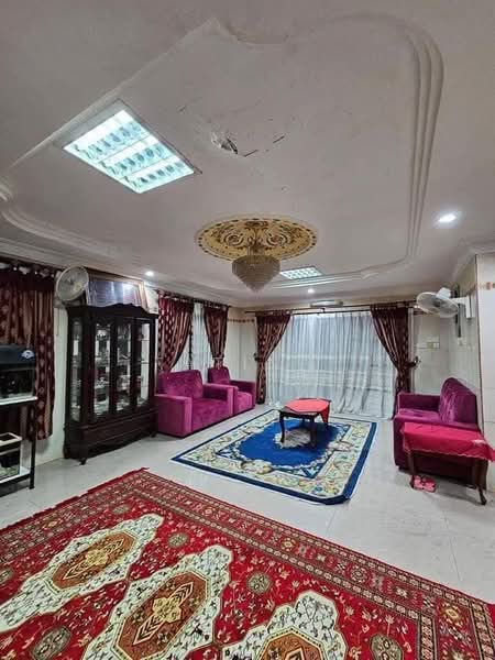 Rumah Banglo untuk Dijual di Kampung Jambu (Taiping) - Fatin . - Living Room - PropertyGuru.com.my