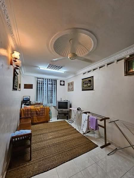 Rumah Banglo untuk Dijual di Kampung Jambu (Taiping) - Fatin . - Living Room - PropertyGuru.com.my