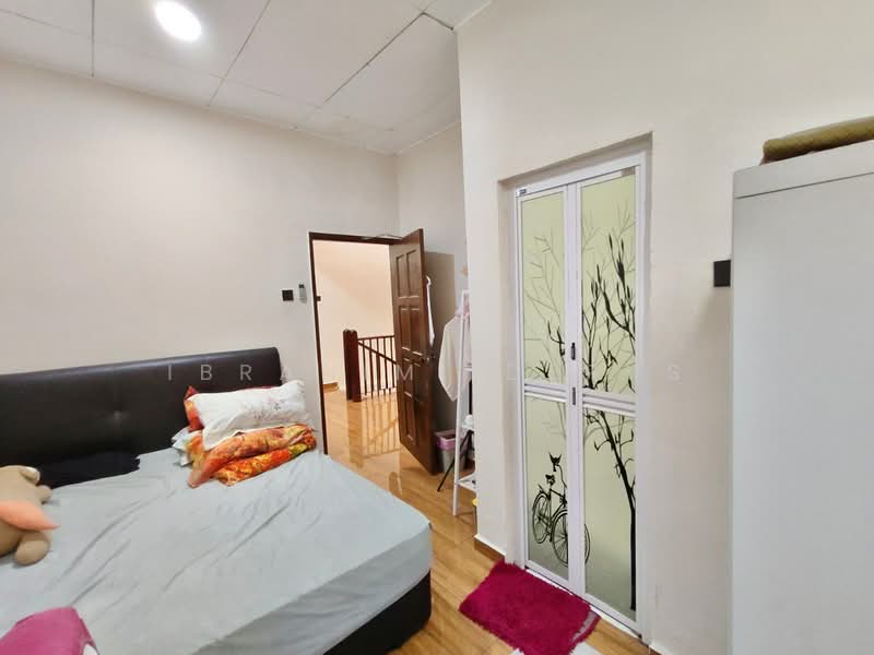Rumah Teres 2 Tingkat untuk Dijual di Ampang Jaya (Ampang) - Ibrahim Iderus - Bedroom - PropertyGuru.com.my