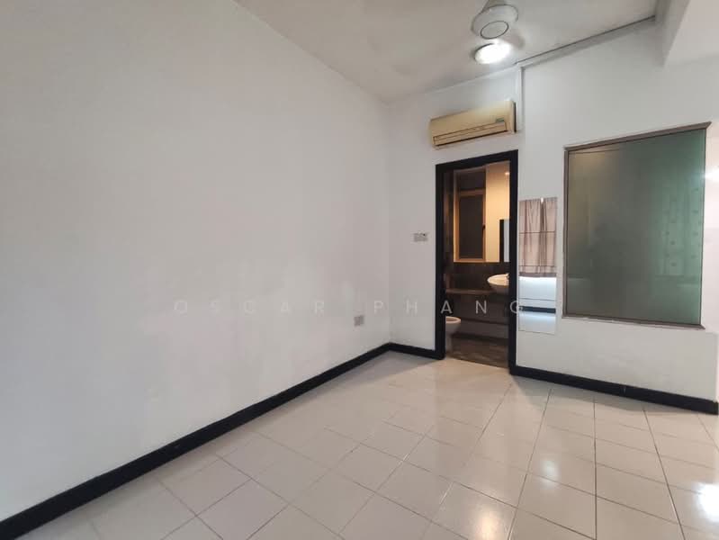 Servis Apartment untuk Disewa di Ritze Perdana 1 - Oscar Phang - Bathroom - PropertyGuru.com.my