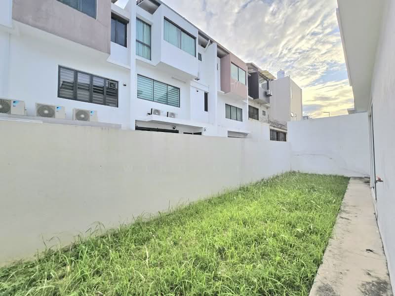 Semi-Detached House for Sale in Bandar Sri Damansara (Selangor) - Wind Mah - Exterior - PropertyGuru.com.my