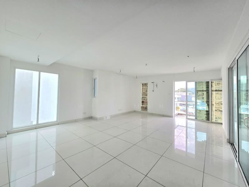 Semi-Detached House for Sale in Bandar Sri Damansara (Selangor) - Wind Mah - Living Room - PropertyGuru.com.my