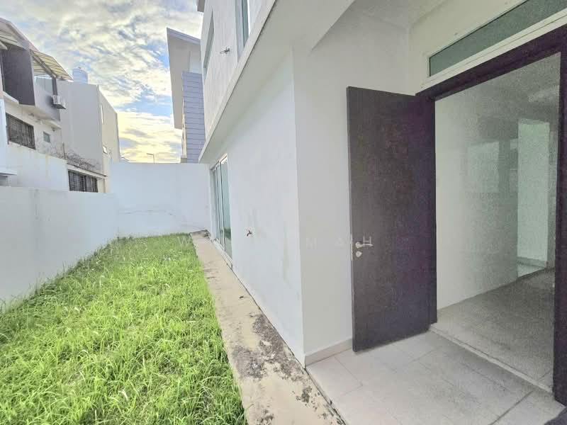 Semi-Detached House for Sale in Bandar Sri Damansara (Selangor) - Wind Mah - Exterior - PropertyGuru.com.my