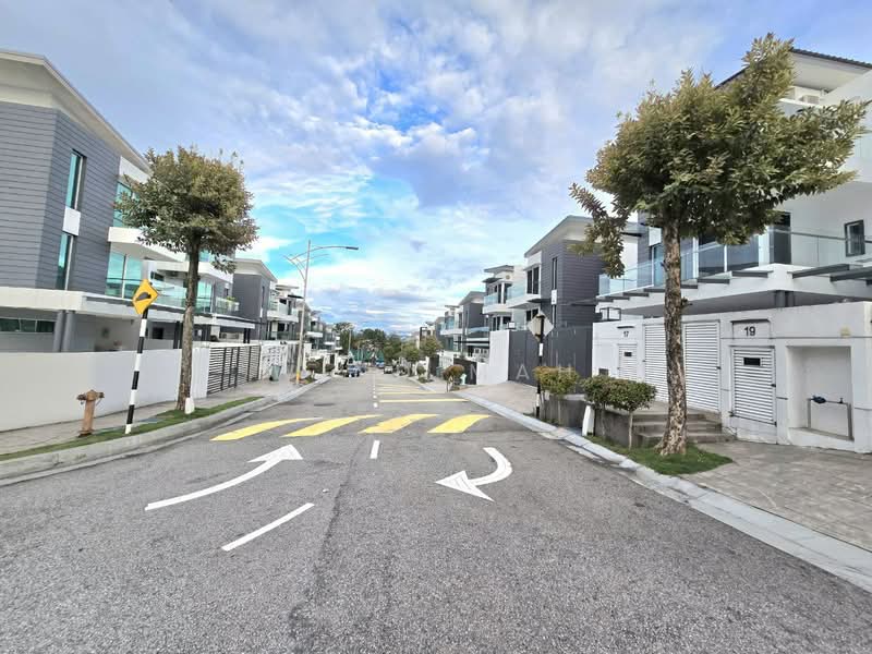 Semi-Detached House for Sale in Bandar Sri Damansara (Selangor) - Wind Mah - Exterior - PropertyGuru.com.my