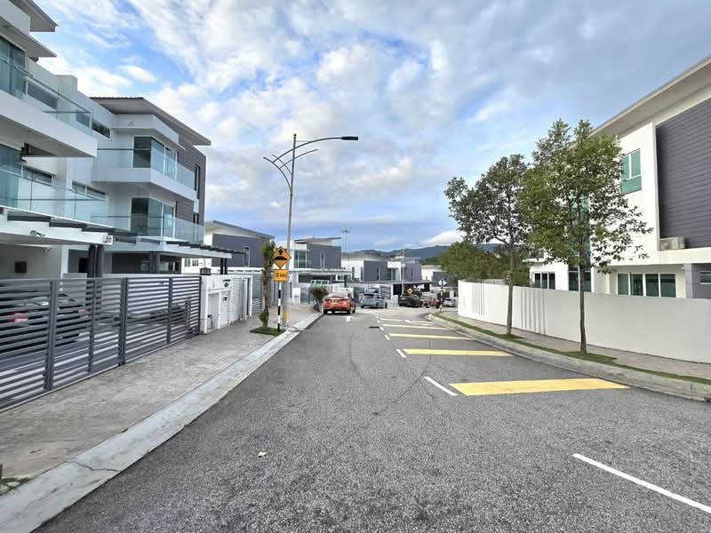 Semi-Detached House for Sale in Bandar Sri Damansara (Selangor) - Wind Mah - Exterior - PropertyGuru.com.my