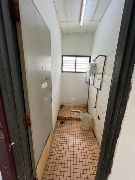 Rumah Teres 2 Tingkat untuk Disewa di Ayer Keroh (Melaka) - Woon . - Bathroom - PropertyGuru.com.my
