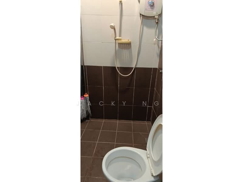 Rumah Teres untuk Dijual di Bandar Country Homes (Rawang) - Jacky Ng - PropertyGuru.com.my