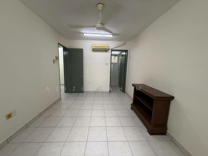 Kondominium untuk Dijual di Cyberia Smart Homes - Azizirrahim . - Interior - PropertyGuru.com.my