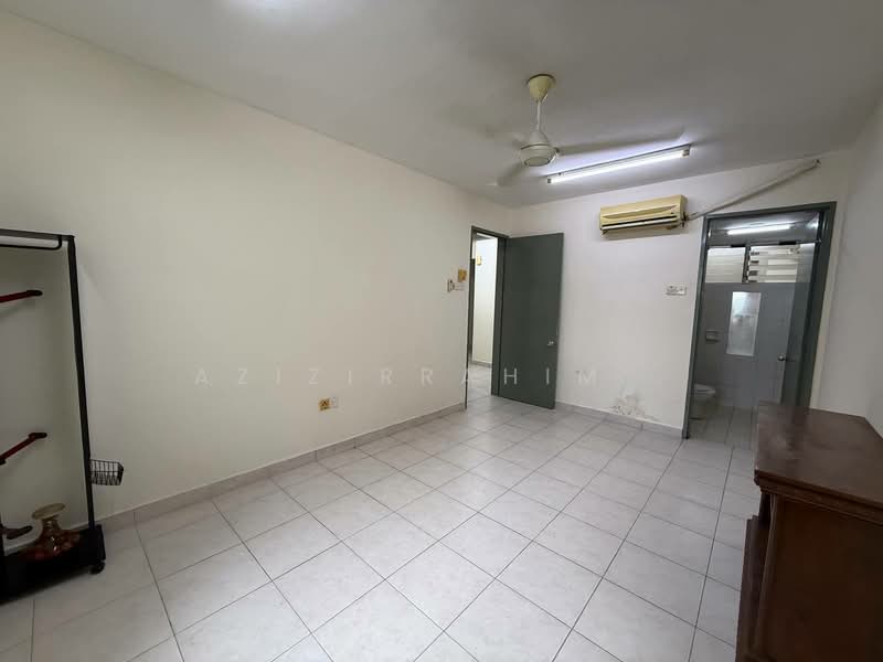 Kondominium untuk Dijual di Cyberia Smart Homes - Azizirrahim . - Interior - PropertyGuru.com.my