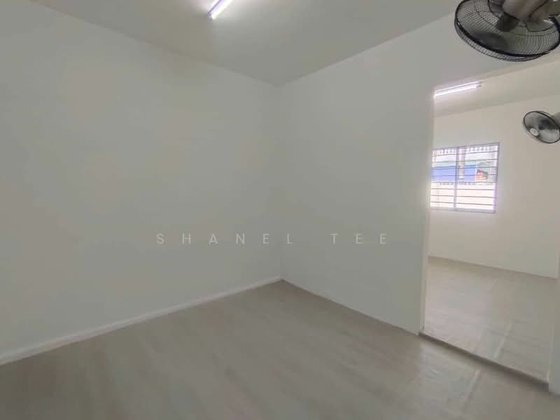 Rumah Teres 2 Tingkat untuk Dijual di Taman Kluang Barat (Kluang) - Shanel Tee - Interior - PropertyGuru.com.my