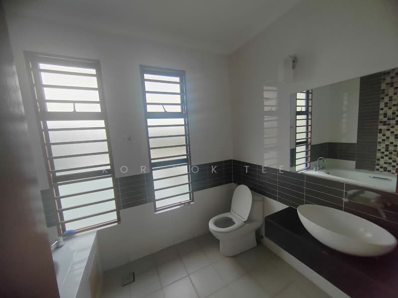Rumah Teres 2.5 Tingkat untuk Disewa di Bandar Bukit Raja (Klang) - Kor Kok Tee - Bathroom - PropertyGuru.com.my