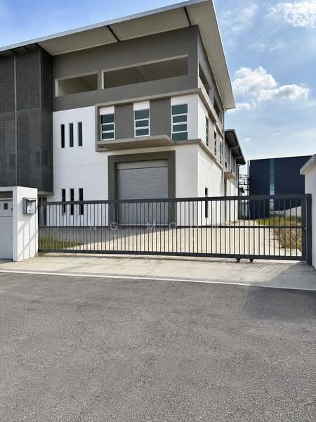 Factory for Rent in Rawang (Selangor) - Ng Moon Tsing - Exterior - PropertyGuru.com.my