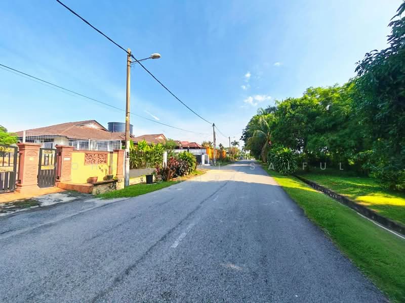 Rumah Banglo untuk Dijual di Bandar Rinching (Semenyih) - Mohd Aizat Saiful Bahri - Exterior - PropertyGuru.com.my