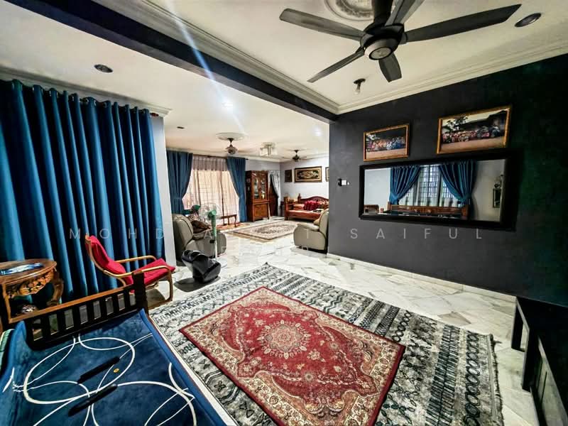 Rumah Banglo untuk Dijual di Bandar Rinching (Semenyih) - Mohd Aizat Saiful Bahri - Living Room - PropertyGuru.com.my